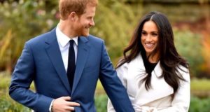 Família real descobriu sobre renúncia de Príncipe Harry e Meghan Markle pela TV